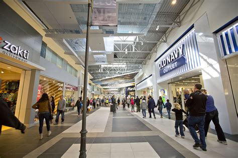 tsawwassen outlet.